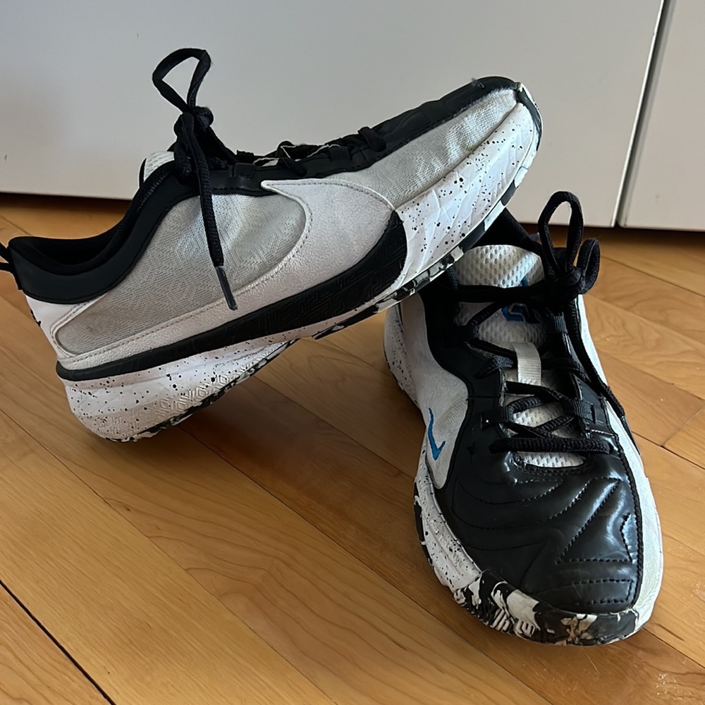 Nike Freak - Picture 2 of 6